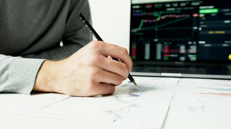 How Do Proprietary Trading Firms Work: An In-Depth Explanation